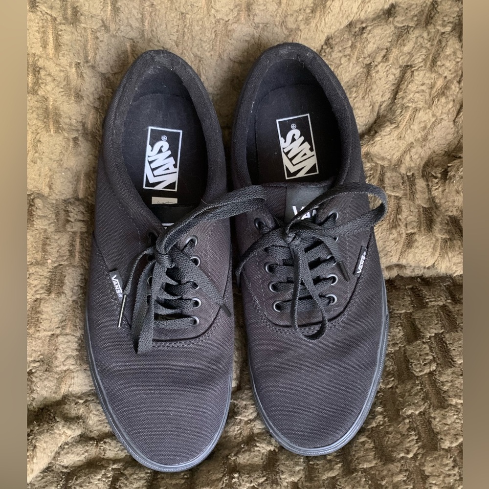 Men’s Vans Doheny Black/Black shoes size 9.5